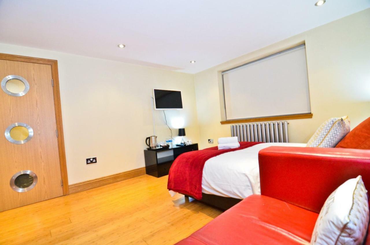 Thames View House Surrey Quays Hotel London Exterior photo