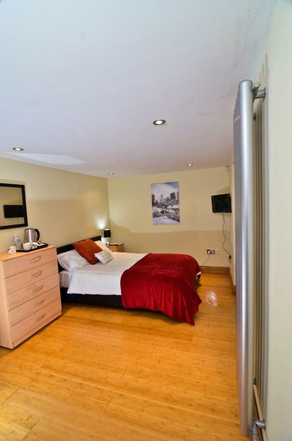 Thames View House Surrey Quays Hotel London Exterior photo